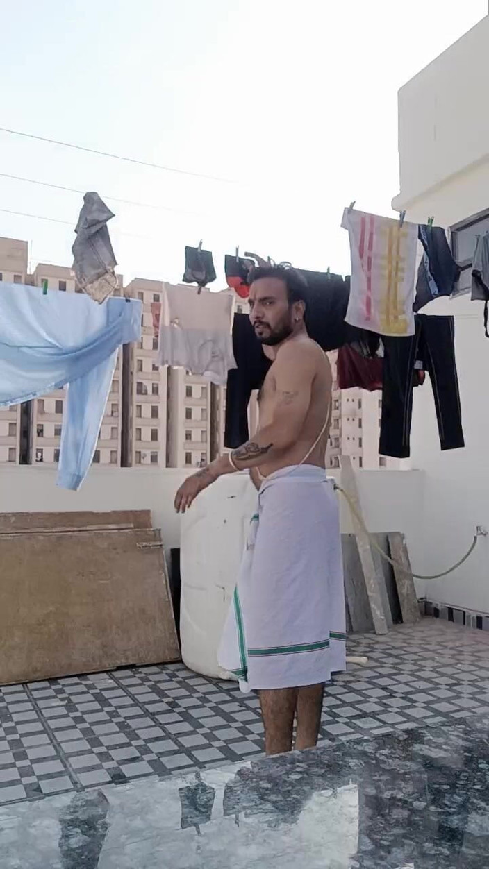 Rajasthani-old-lover: Indian Desi Boy Show Penis Neighbour Uncles and Get Ready...