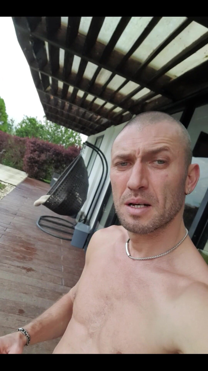 Boy jerking off: Nude by the Pool