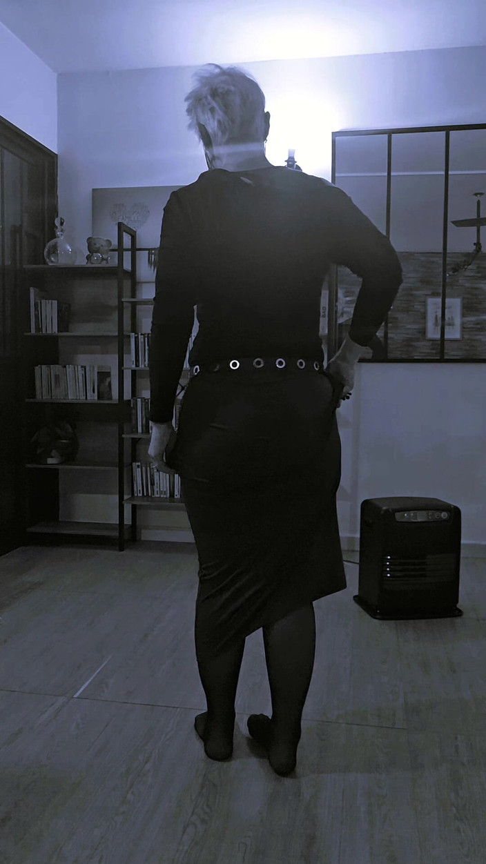 Sofy13: Můj velký sexy zadek na tebe čeká