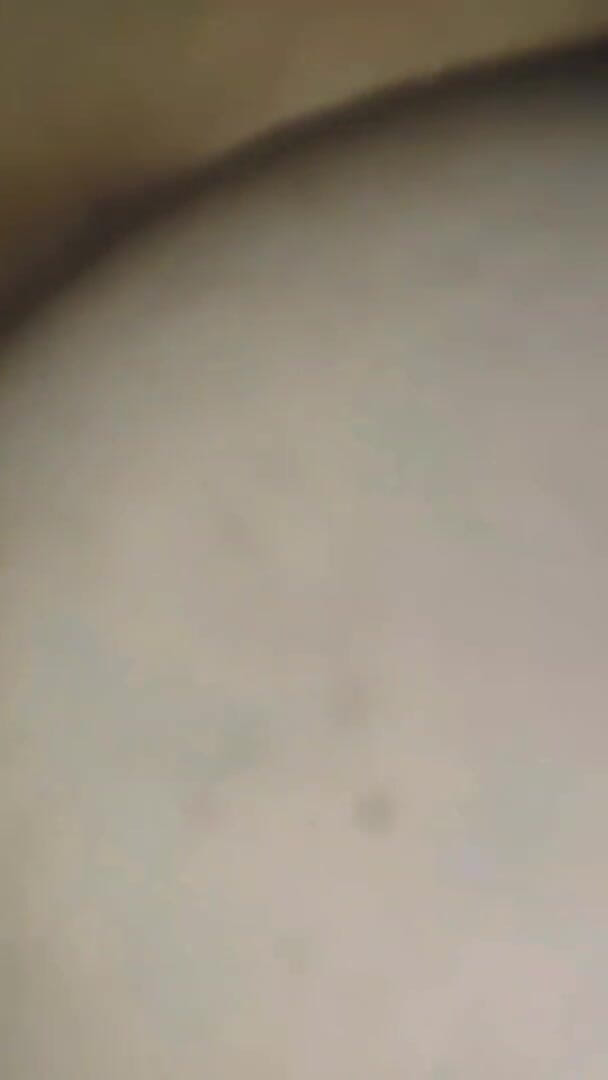 Shizu 999: Zwarte sterke man neukt en creampie Aziatisch poesje.