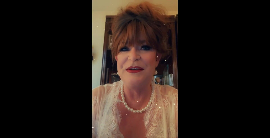 FemmeCheri120: 要求我的 Snapchat....