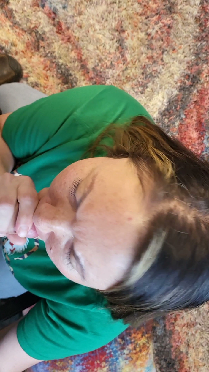Biglefty10: Amazing Blowjob Makes Her Cum 4 Times and Me Once