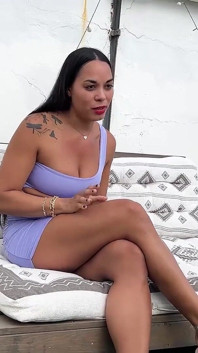 Kim Hot akan mempunyai adegan atas bumbung yang menakjubkan dengan ayah yang lebih tua ini!