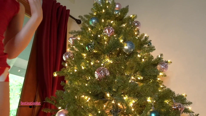 Destination Kat: Xmas Tree menghias