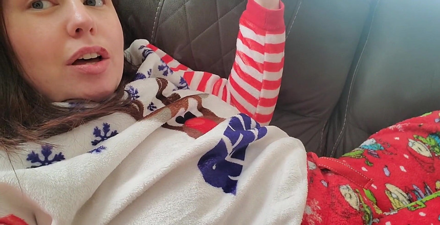 KinkyKatie: Comfy Clothes and Touching Myself