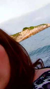 Double penetration on the beach!