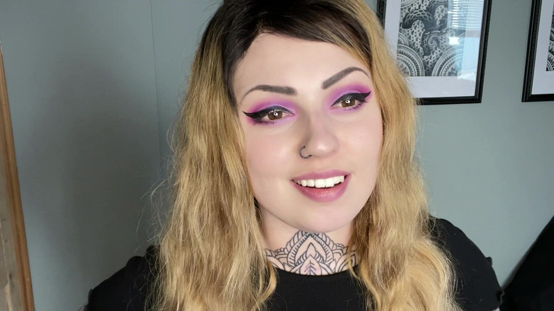 Miss Valentina: Wedgies Make You Hard