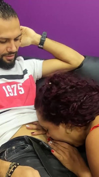 Una miLF arrapata ama penetrarla senza preservativo