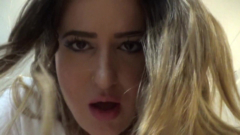 Amateur Homemade Porn: Hot Sex with Horny Iranian Stepsister When We Are Alone...