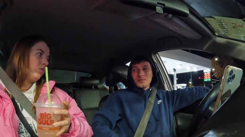 Addy Broke: Mädchen, das schwanz lutscht, fremder im auto lutschte das ganze...