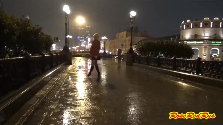 RedRoseRus: Esibizionismo sotto la pioggia - Moskau-sochi