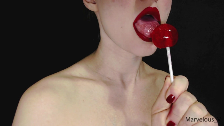 Marvelous V: Quente sexy lábios vermelhos lambendo e chupando lollypop e outras...