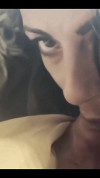Milfycalla - beaucoup de sperme sur une veste à capuche de fourrure brune 172 enceinte