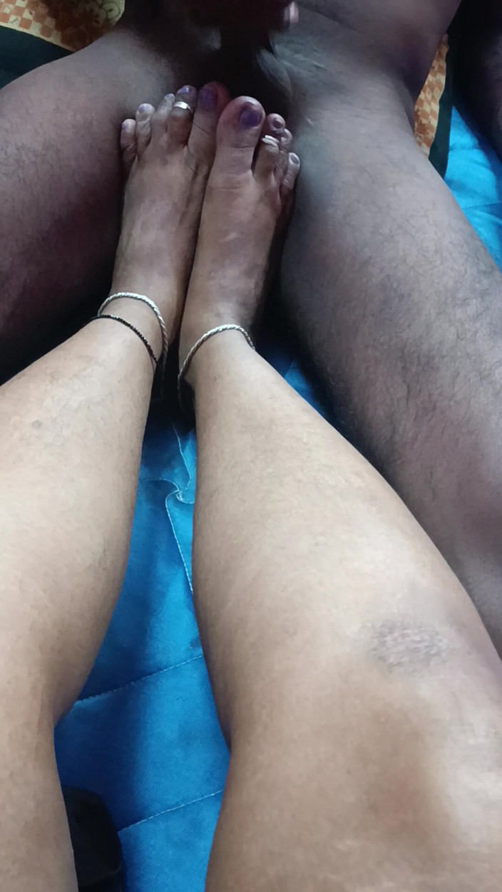 Reshma hot: Pemeriksaan tangan panas awek Tamil