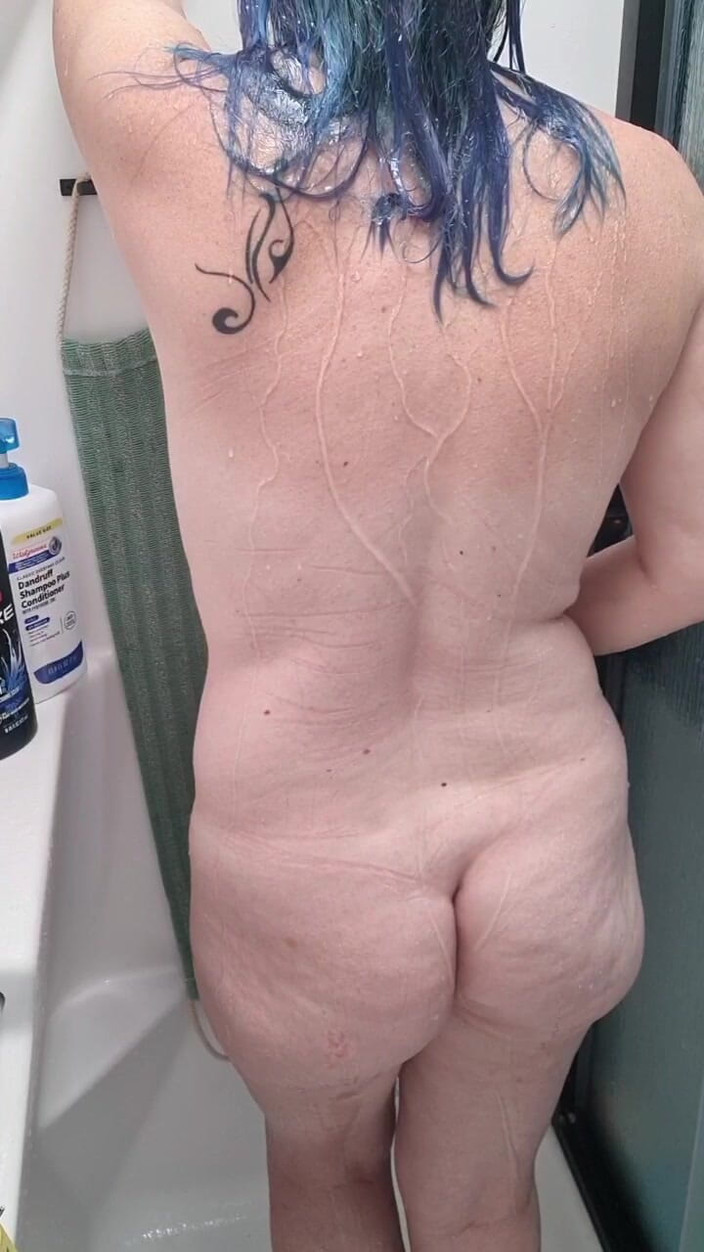 KittieNoOne: Masterbation pod prysznicem