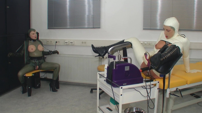 Rubber & Clinic Studio - 1ATOYS: 2 sluts - 2 fucking machines