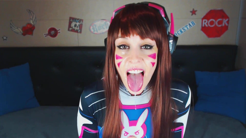 Candystart Videos: Dva se masturba y te chupa