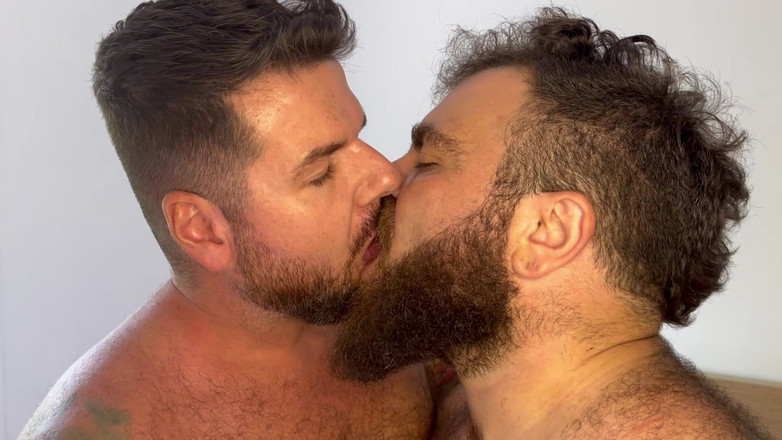 Anton Brazil: Sex with Bear