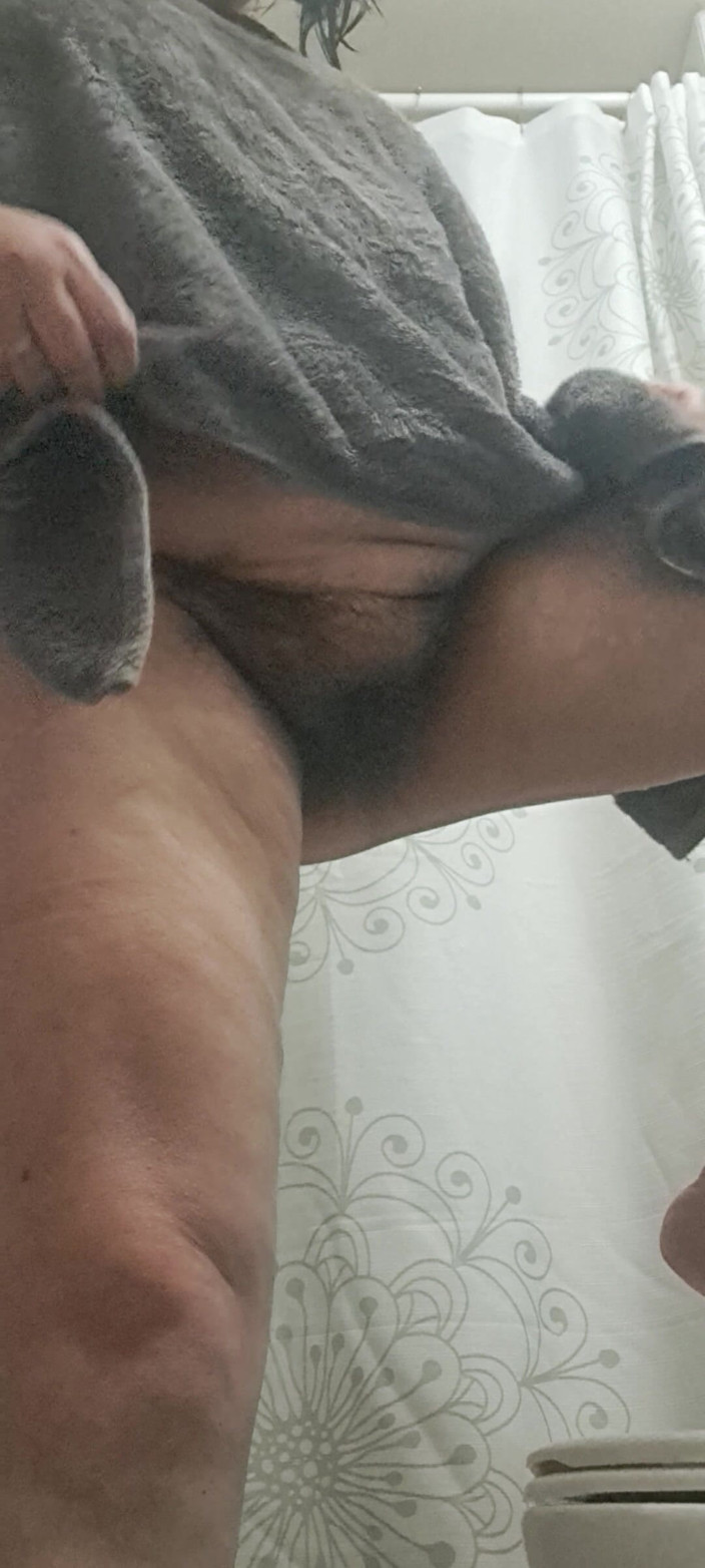 Mommy big hairy pussy: MILF with a Very Hairy Pussy