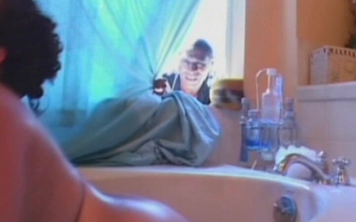 Monde Francais: 大きなおっぱいのフランス人女が犯され、精液を噴射される