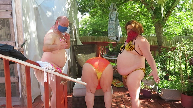 BBW nurse Vicki adventures with friends: Versohl mich für papi
