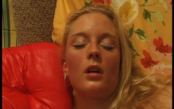YOUR FIRST PORN: Analer orgasmus tina - anal orgazm tina