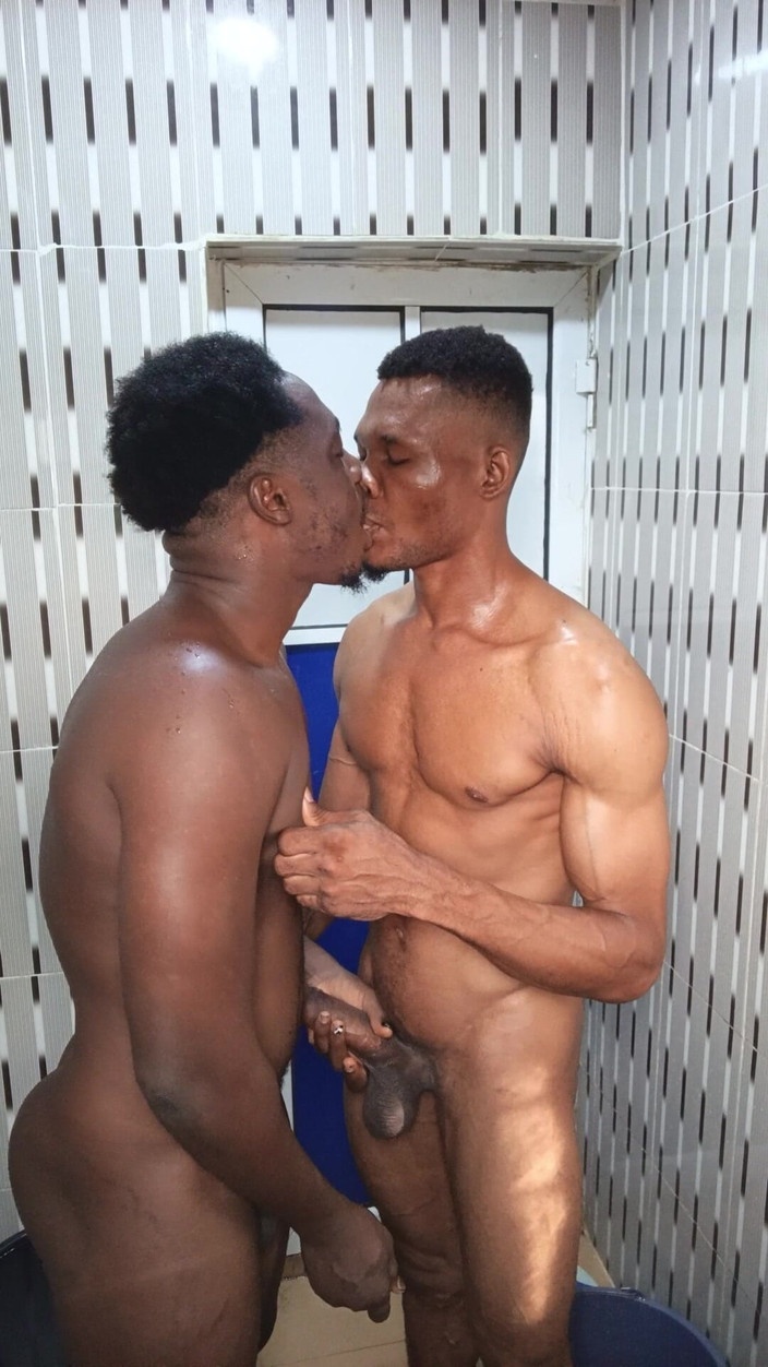 BlackDanie_production: Mit unseren selbst spielen