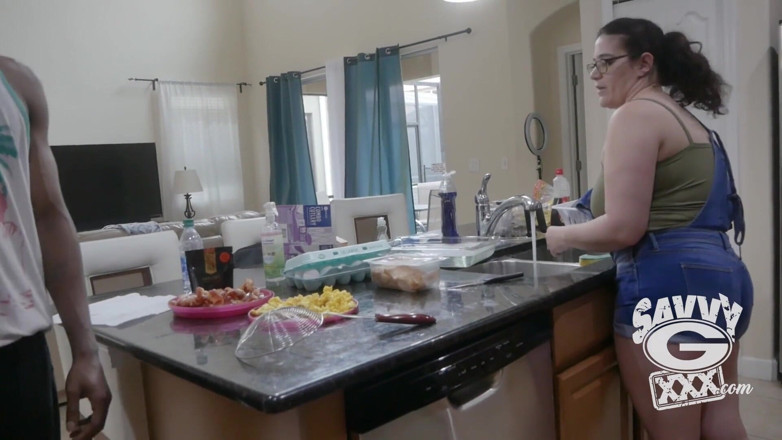 Savvy G: Savvy G e Vicki Verona Food Fight