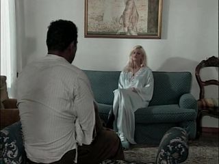 Black Sinner: Hermosa rubia de grandes tetas ama la polla grande en...