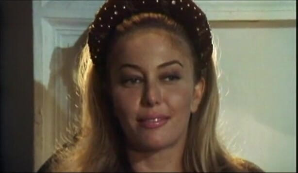 Rocco Siffredi and Friends: Güzel sarışın orta yaşlı seksi kadın klasik üçlü sekste her iki...