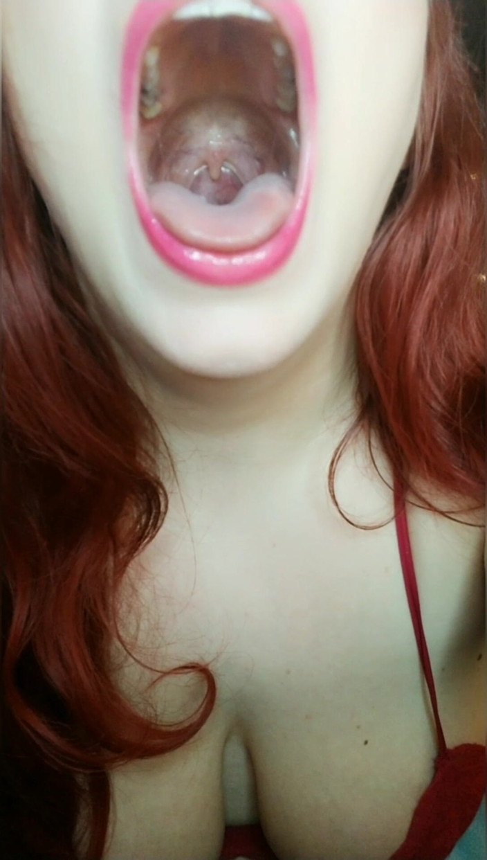Scarlet Vixen: Otwarty, na zewnątrz języka, wyginający się dla przyjemności