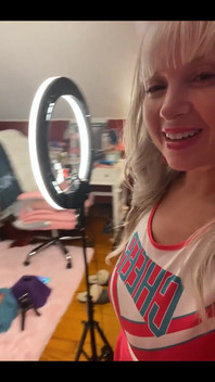 719677421669855232.mp4