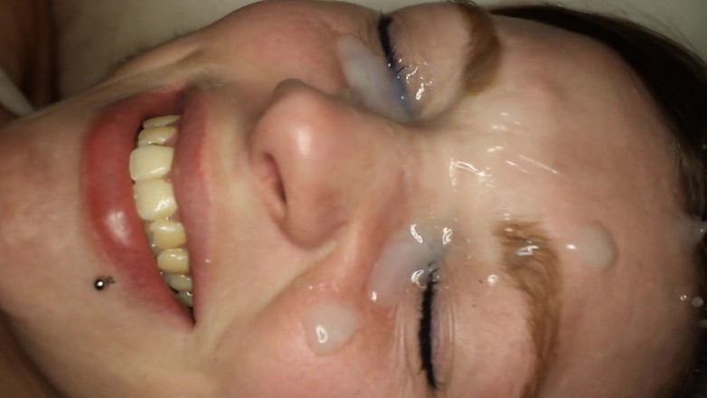 GamerGirlRoxy: Leche en mis ojos