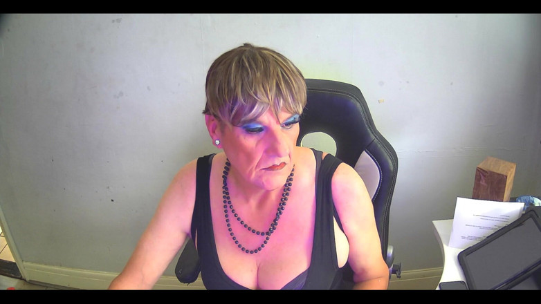 Mature Tina TV: Webcum