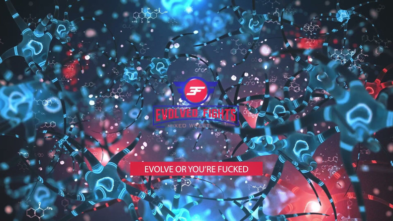 Evolved Fights Lez: Бетті Брікхаус проти fiesty feminista отримує оргазм-виклик