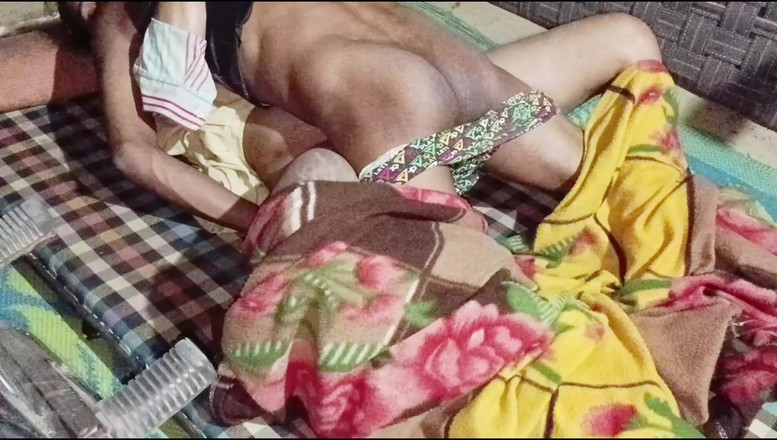 Indian sex2: Sexo com meia-irmã indiana a noite toda