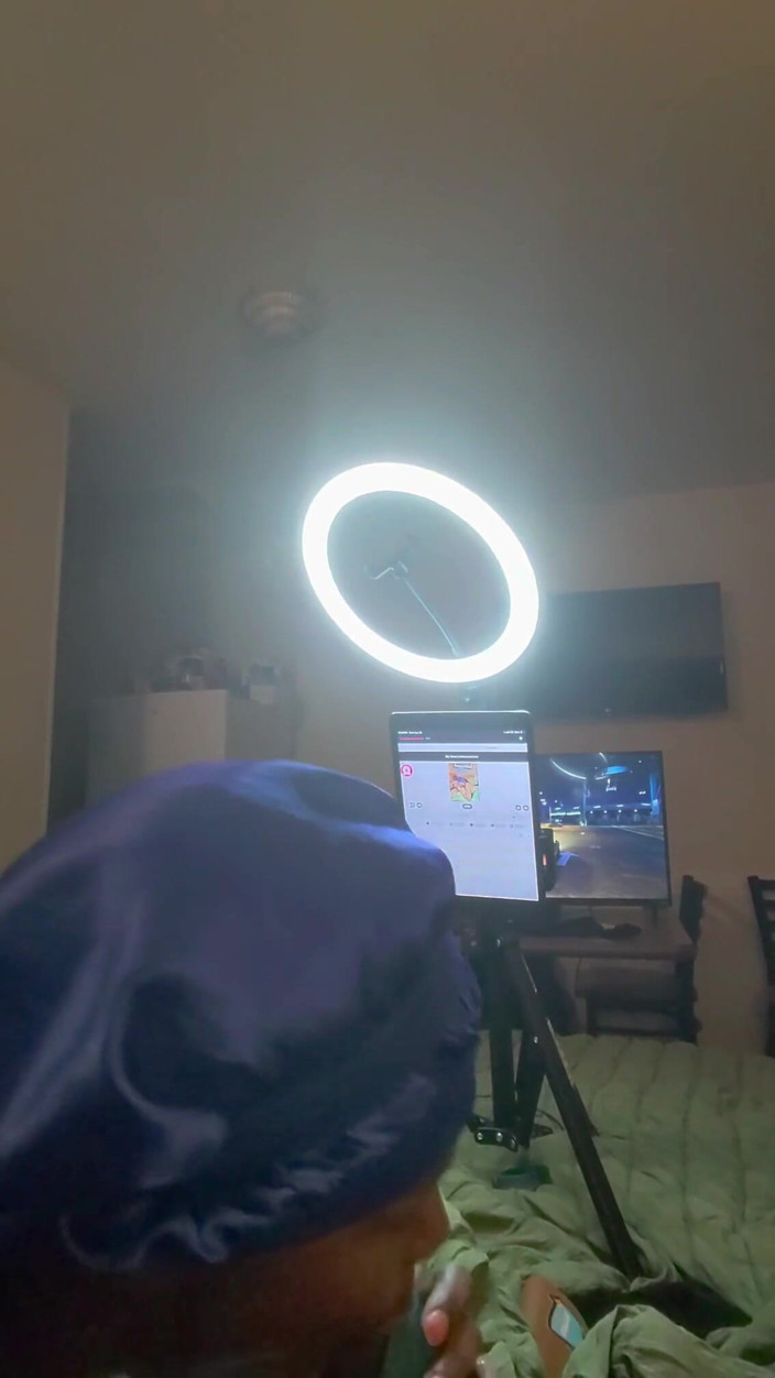 Deknkei: Best Neck While Playing Xbox