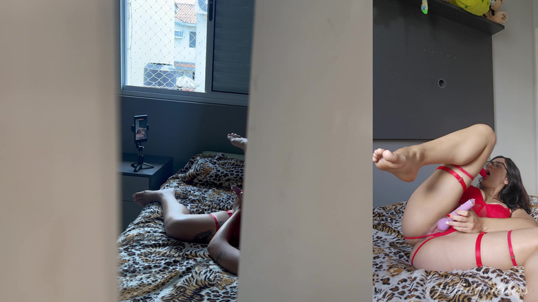 Shamelesscouple: Stiefsohn erwischt stiefsohn beim masturbieren bei einem videocall