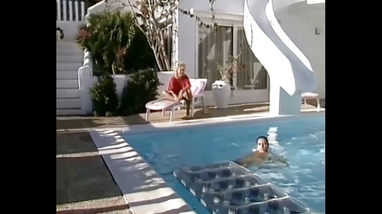 Vintage Climax: Трах незаурядных милф на улице