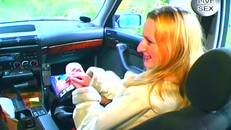 Onlyxfans: Public Car Toothbrush Pussy Stretch - Dripping Wet Slut Smiles