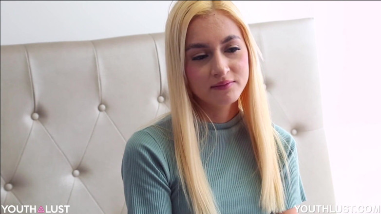 Youth Lust: Nayeli 데뷔 대체 각도