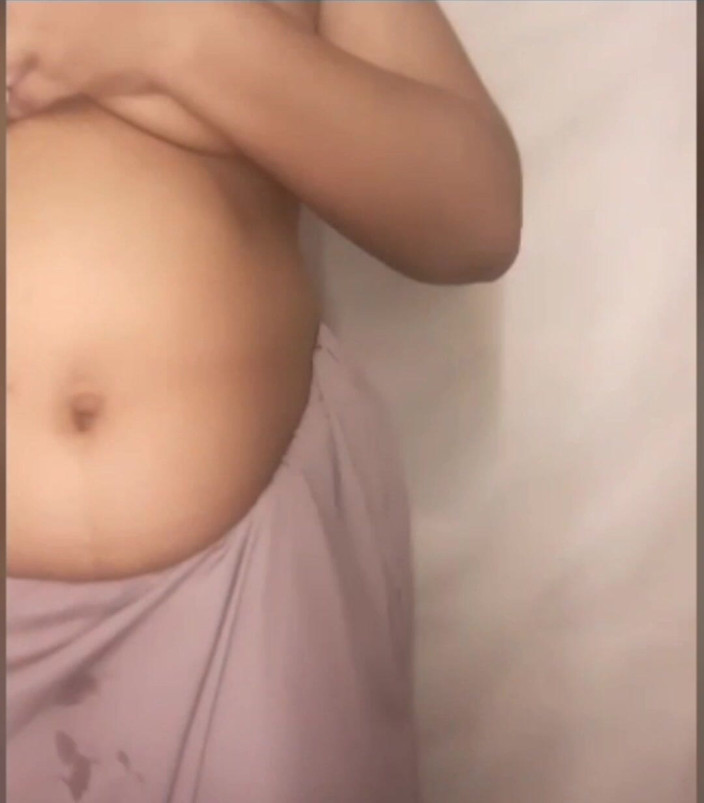 Jesmin18: Bangladeshi Sexy Bhabi Fucked with Boyfriend