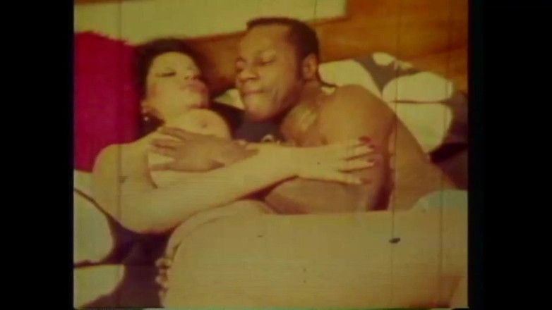 The Unforgettable: 바네사 저속한 돼지