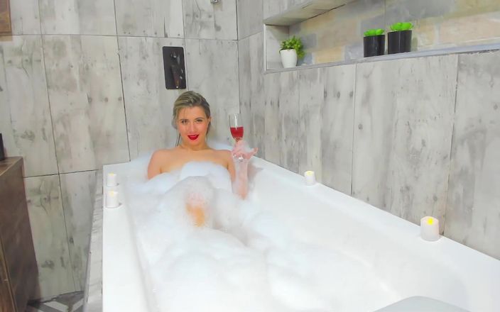 Bella Madison: Je veux que tu profites de ma douche