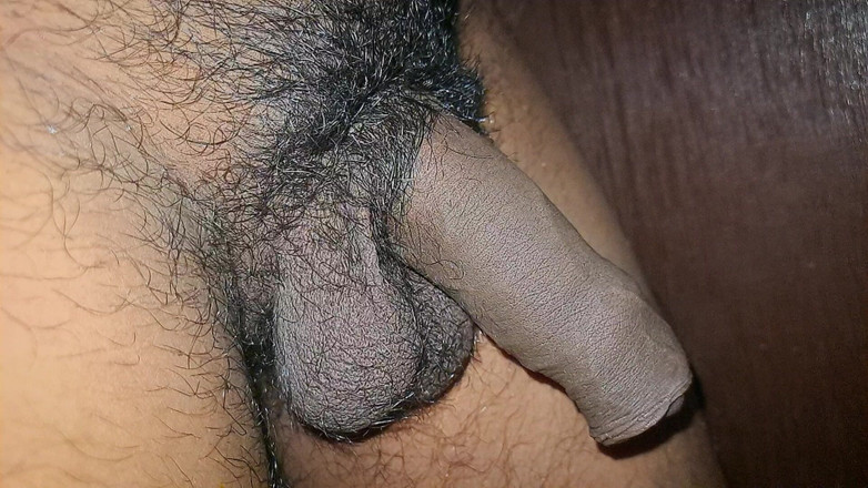 Desi Porn India 2: Нове відео мастурбації гарячого індійського чувака.