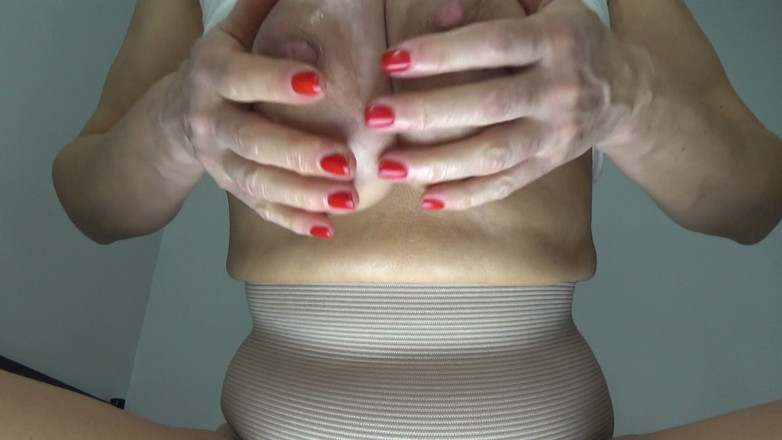 AnnaBUST: Sculacciate, Schiaffi E Stimolazione Dei Capezzoli