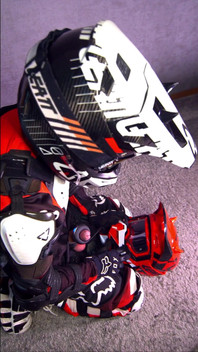 A Vibrating Ring Made Me Cum Hands-free on My Friend's Helmet.