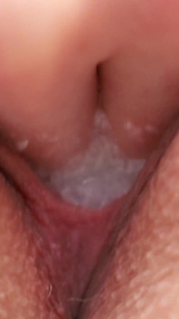 Extremo primer plano cremoso coño orgasmo de masturbación rápida