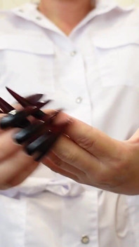 Enfermeras con uñas largas instrucciones de paja