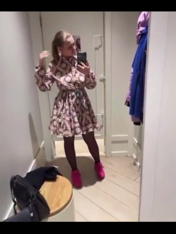 JuiceLussie: Kouření na veřejnosti